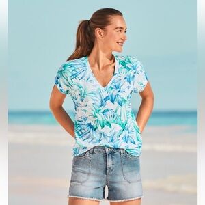 Tommy Bahama Kauai V-Neck Tee, Legendary Leaves, Small